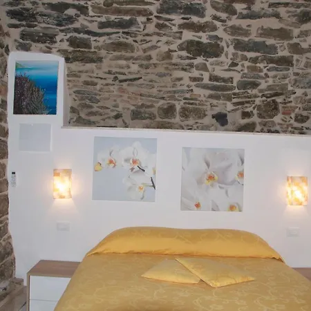 La Croce Dei Templari - Very Central With Parking - Pensionat Riomaggiore